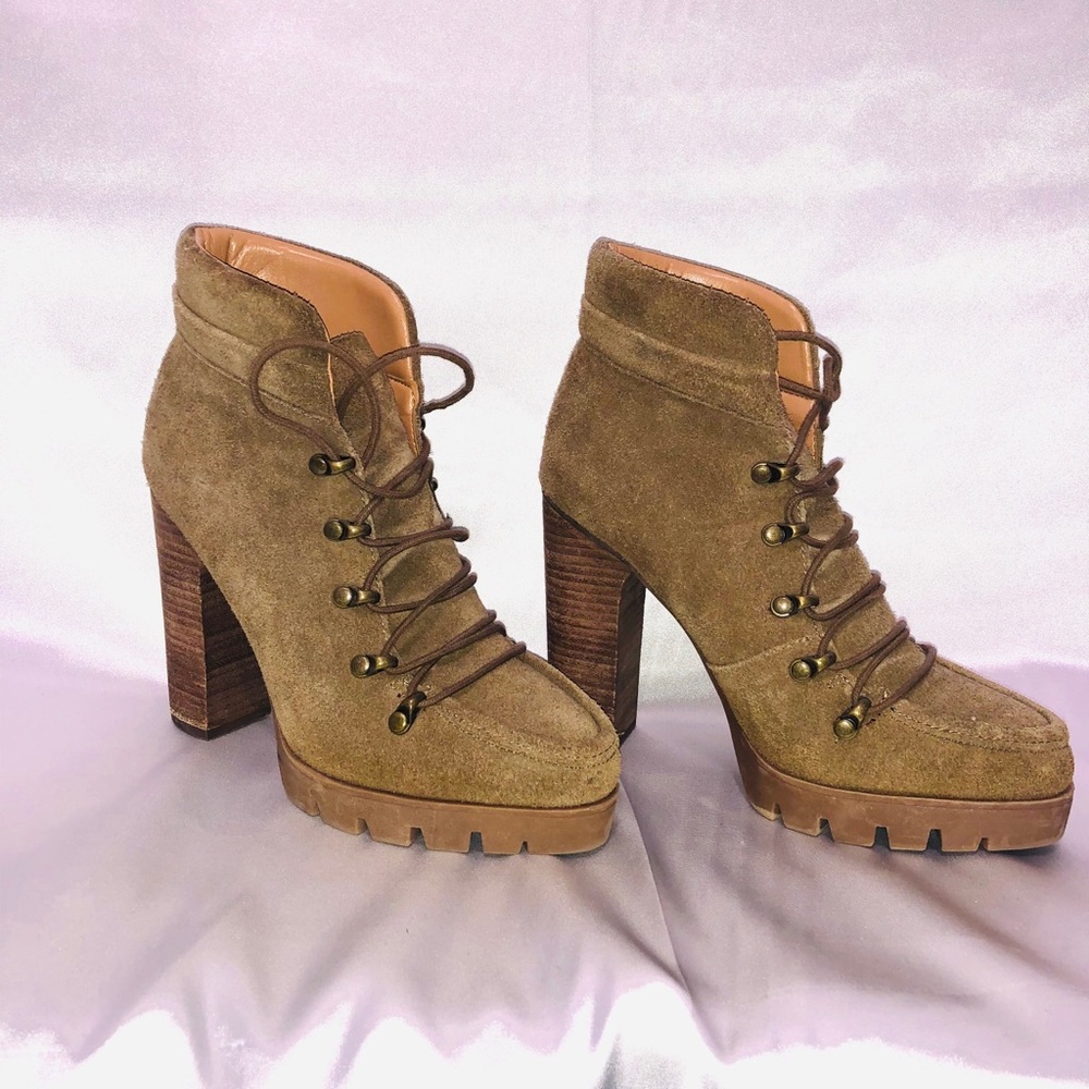 Fab Jessica Simpson Boots